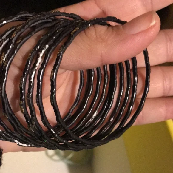 INDIAN BANGLES - Picture 7 of 9